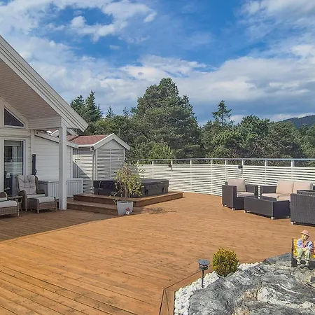 3 Bedroom Stunning In